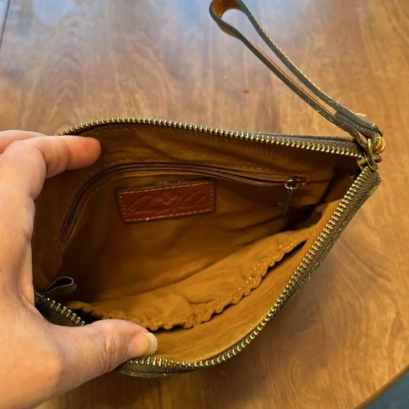 Patricia Nash wristlet - Picture 2 of 4